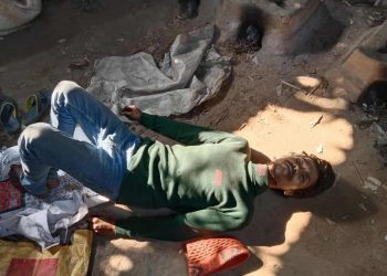 শ্রীপুরে ভাড়া বাসার রান্নাঘর থেকে যুবকের ঝুলন্ত মরদেহ উদ্ধার